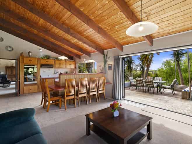 765 Runciman Road, Ramarama