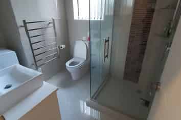 9 Hakinakina Drive, Flat Bush