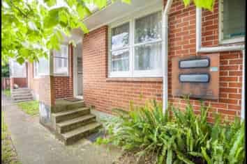 2/6 Begbie Place, Sandringham