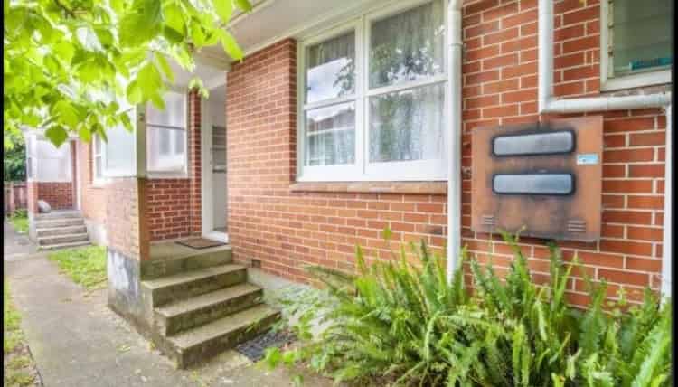 2/6 Begbie Place, Sandringham