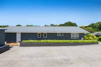 53 Hauraki Road , Leigh