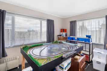 12D Seaforth Avenue, Milson