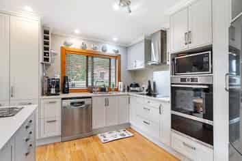 29 La Lena Grove, Fitzherbert