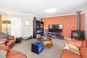 29 La Lena Grove, Fitzherbert