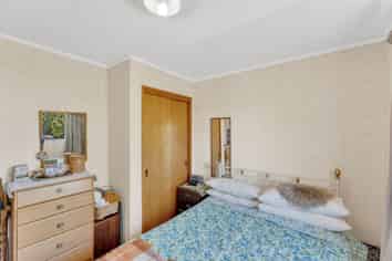 38 Grants Road, Marchwiel