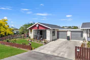 38 Grants Road, Marchwiel