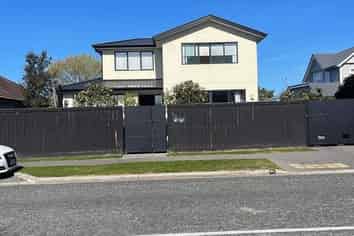 50 Mays Road, Saint Albans