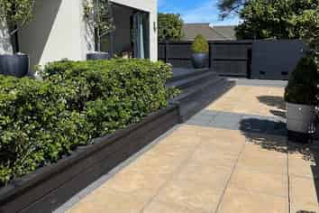 50 Mays Road, Saint Albans