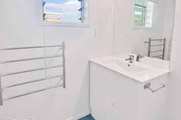 9/81 Lake Road , Belmont