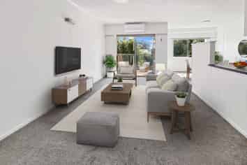 9/81 Lake Road , Belmont