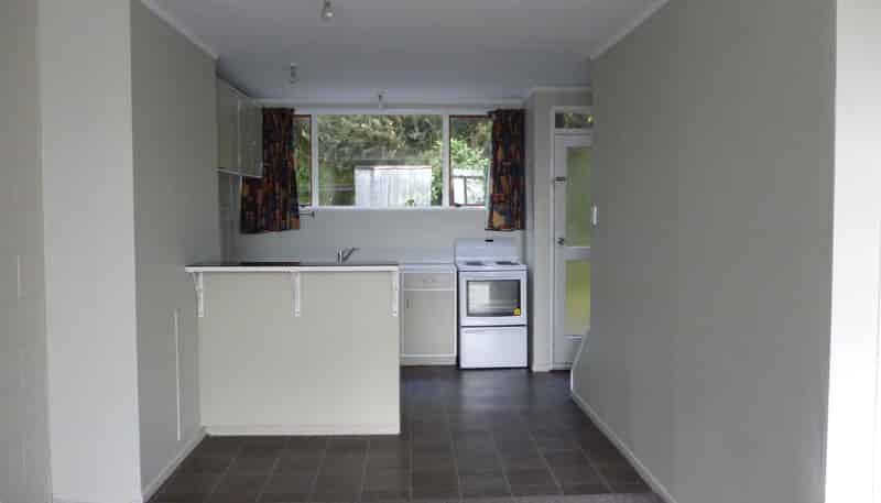 6/17 Quinn Grove, Ranui Heights