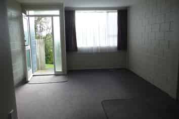 6/17 Quinn Grove, Ranui Heights