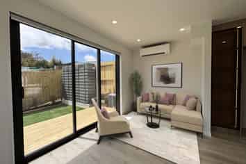 1/36 Fairdale Place, Birkdale