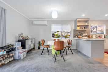 14A Lorraine Ave, Mount Albert