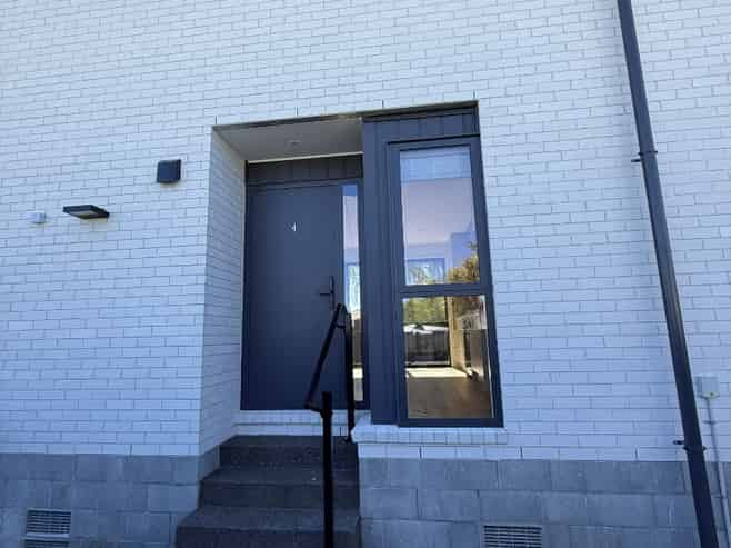 4/33 Russell Street, Linwood