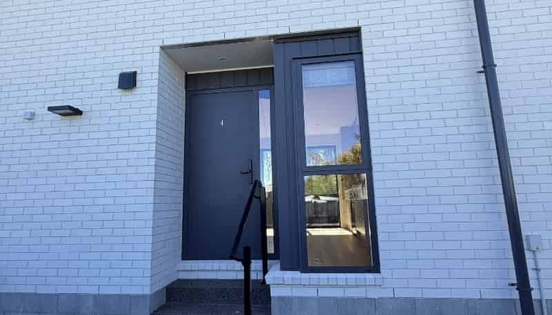 4/33 Russell Street, Linwood