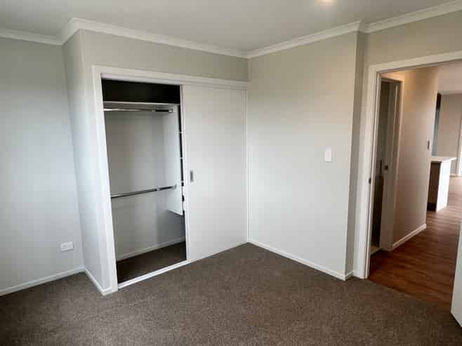 16 Waruhia Crescent, Rototuna North