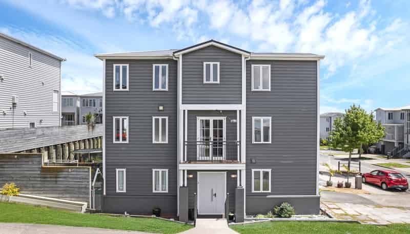 57 Arrowsmith Drive, Flat Bush