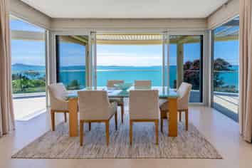 10 Colleen Court, Cockle Bay