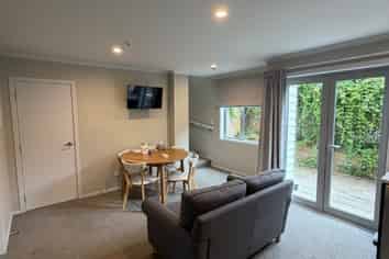 5b/16 Manning Street, Hamilton Central