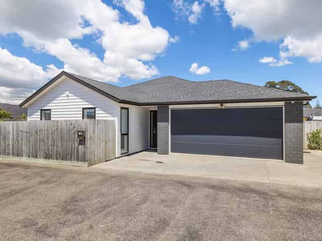 7B Tomes Lane, Favona