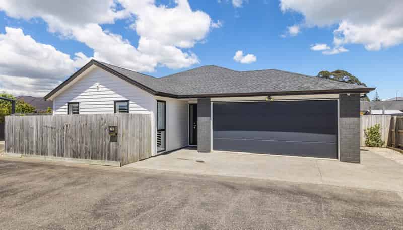 7B Tomes Lane, Favona