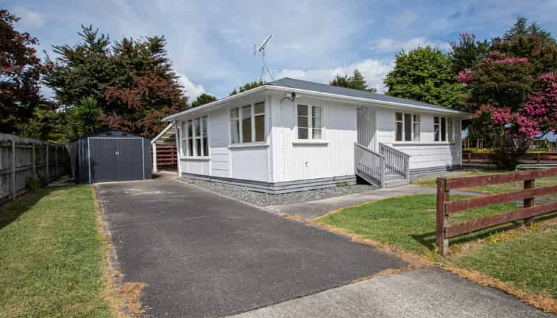 8 Thompson Street, Leamington