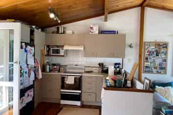 37A Cliff Road, Torbay