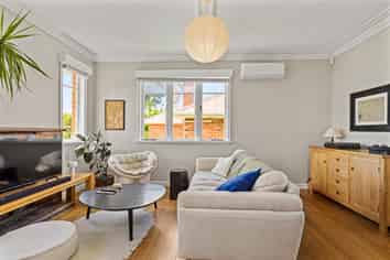 54 Hutchinson Avenue, New Lynn