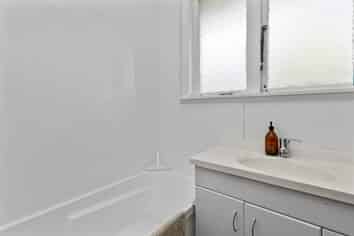 54 Hutchinson Avenue, New Lynn