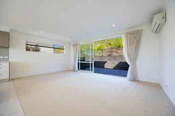 127 Barbarich Drive, Stonefields