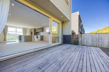 127 Barbarich Drive, Stonefields