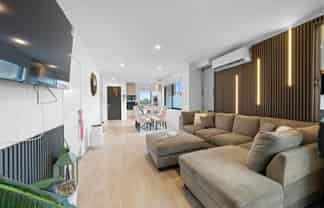 102 Te Tihi Street, Wiri