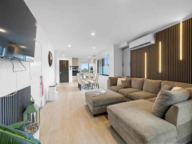 102 Te Tihi Street, Wiri