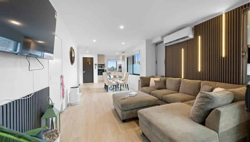 102 Te Tihi Street, Wiri