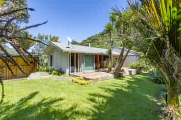 34 Karekare Road, Karekare