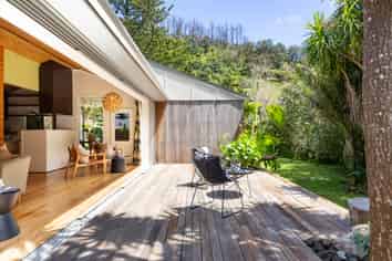 34 Karekare Road, Karekare