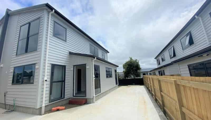 6D Kent Road, Manurewa