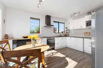 32 O'Briens Road, Sockburn