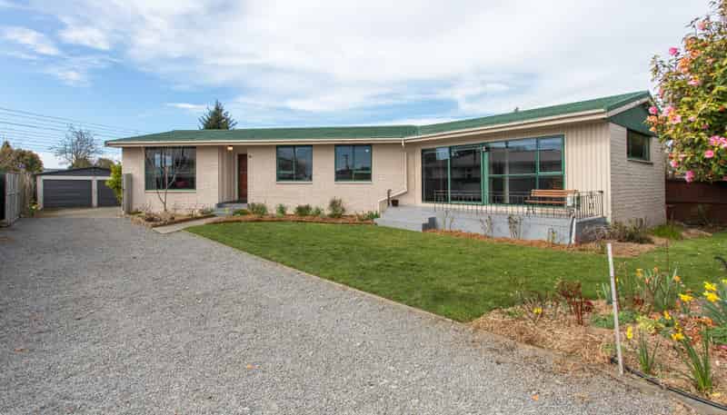 32 O'Briens Road, Sockburn