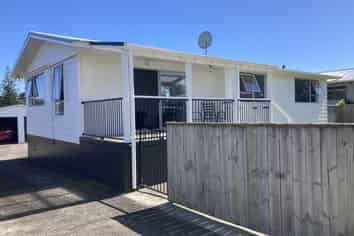 23 High Street East, Waitara