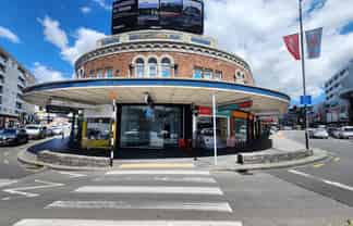 PRIME CORNER PROFILE ON BROADWAY
