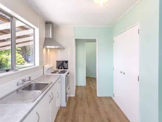 16 River Road, Masterton