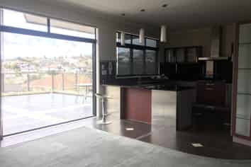 3 Enclave, Totara Heights