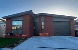 26 Pragma Rise, Rototuna North