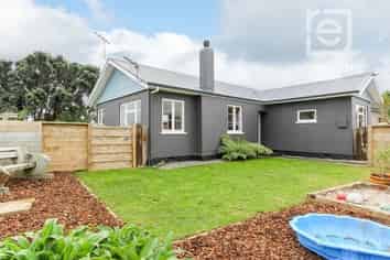 3 Ngaio Street, Strandon
