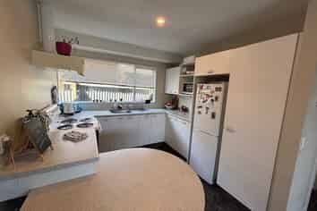 2/145 Clarence Street, Riccarton