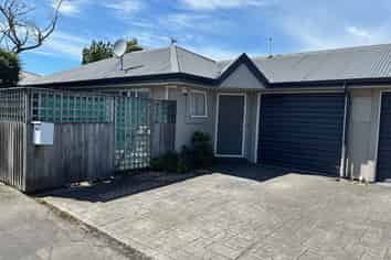 2/145 Clarence Street, Riccarton