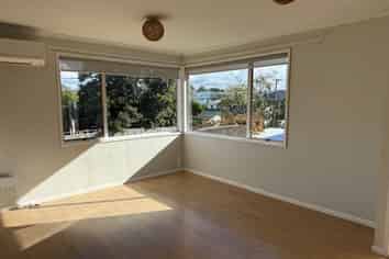 1/32 Teal Crescent, Beach Haven