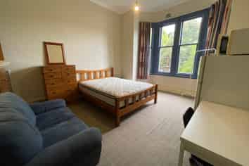 Room 8 / 3 Union Street, North Dunedin